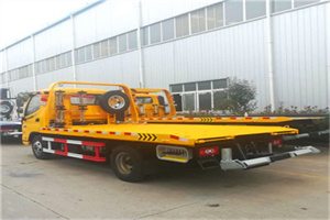 清原附近拖车救援搭电